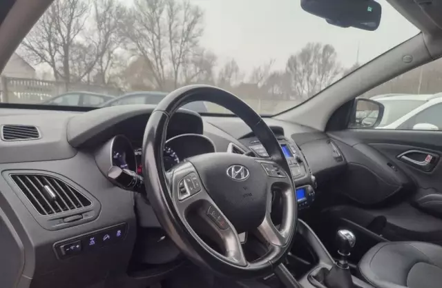 HYUNDAI Ix35 