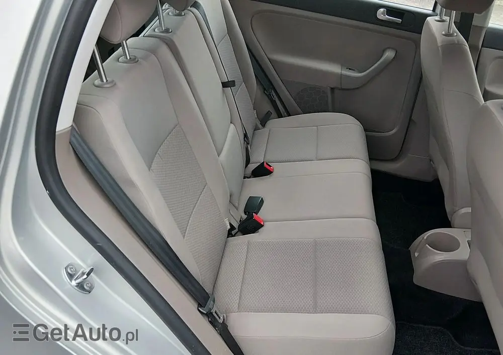 VOLKSWAGEN Golf Plus 1.6 Comfortline DSG