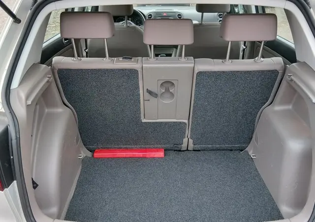 VOLKSWAGEN Golf Plus 1.6 Comfortline DSG