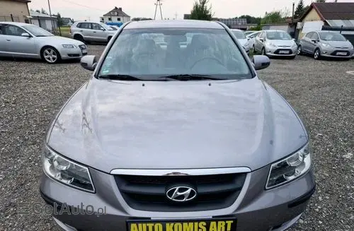 HYUNDAI Sonata 