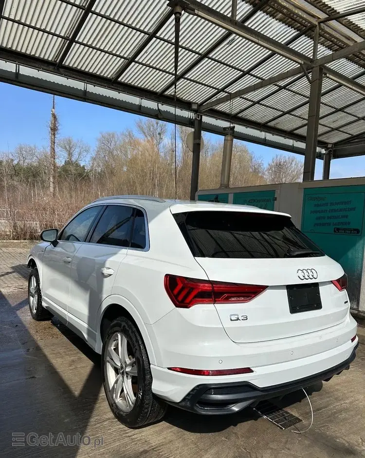 AUDI Q3 45 TFSI Quattro S tronic