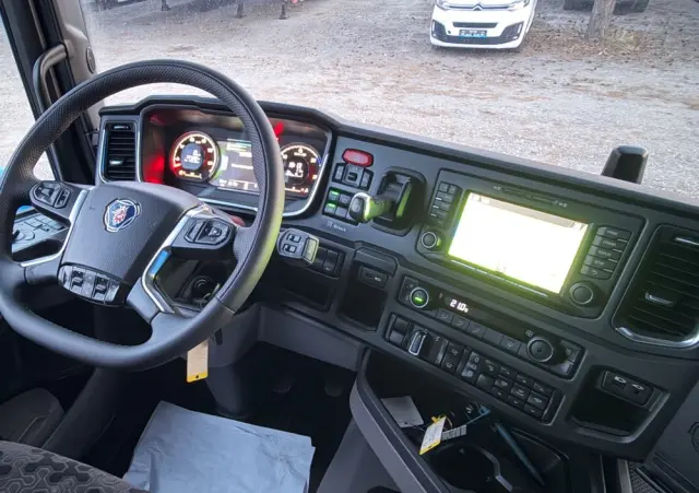 SCANIA R450 z Niemiec standard idealny stan serwisowany w ASO złoty kontrakt 