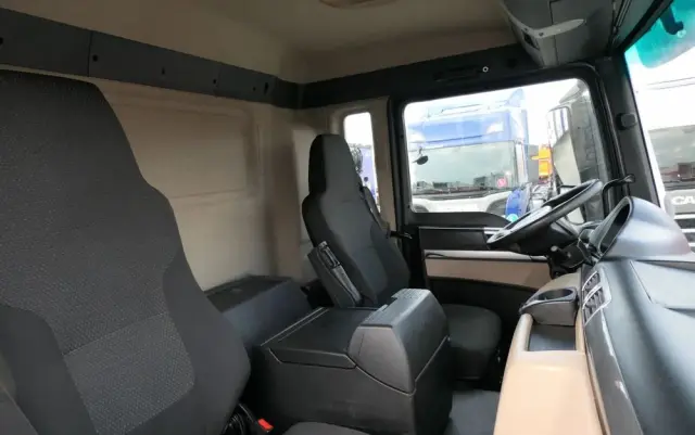 MAN TGS 35.460 / 8X4 / WYWROTKA 2 STR / BORDMATIC / MEILLER KIPPER / AUTOMAT / EURO 6 