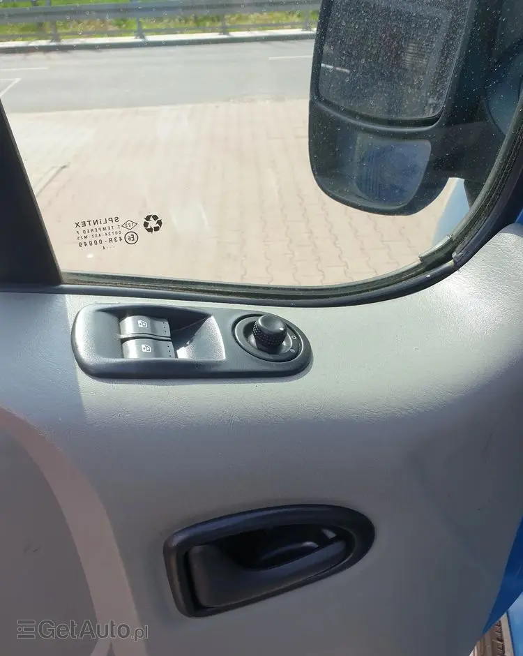 NISSAN Primastar 