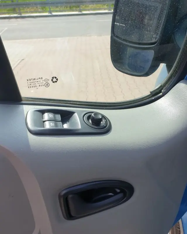 NISSAN Primastar 