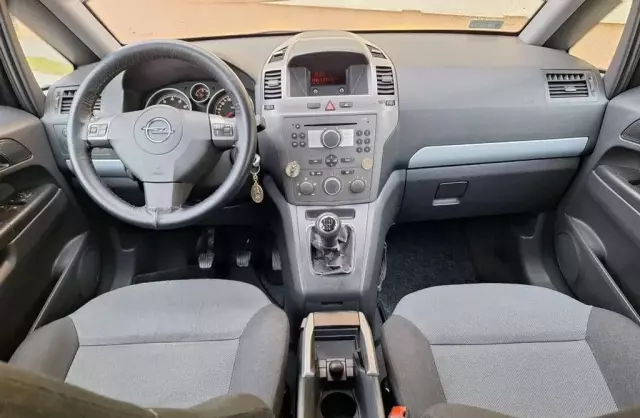 OPEL Zafira 