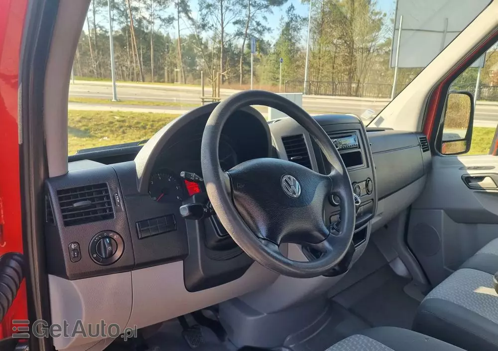 VOLKSWAGEN Crafter 