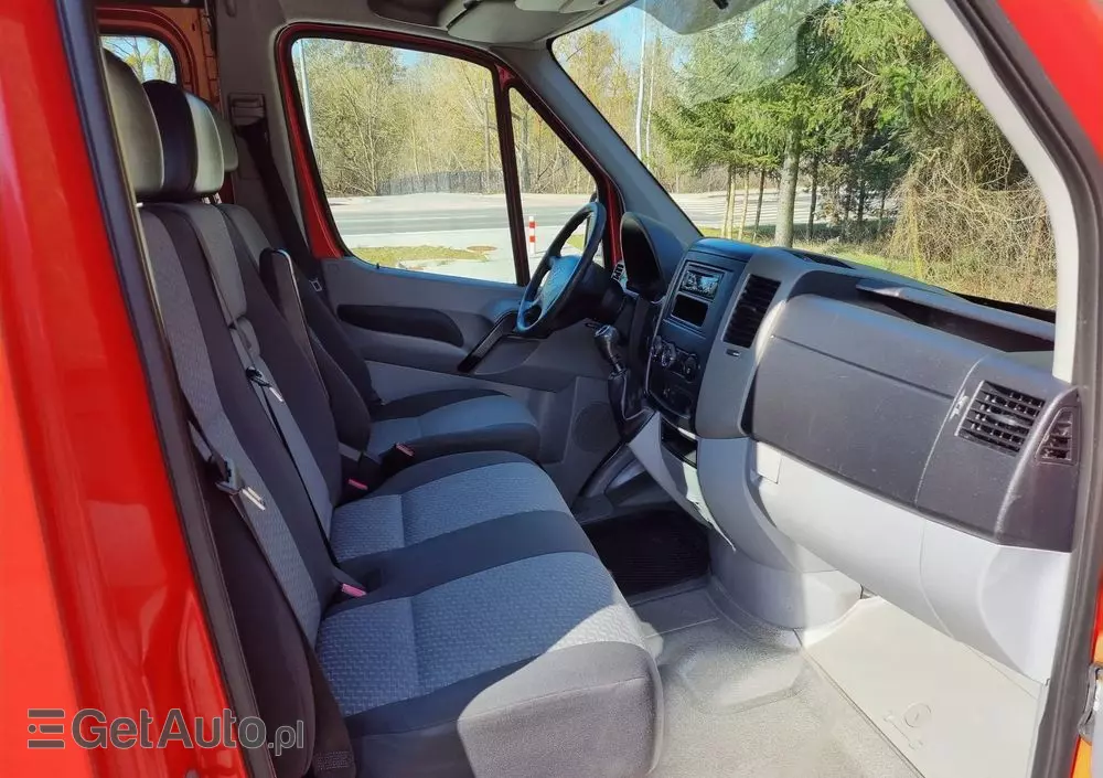 VOLKSWAGEN Crafter 