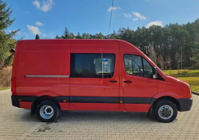 VOLKSWAGEN Crafter 