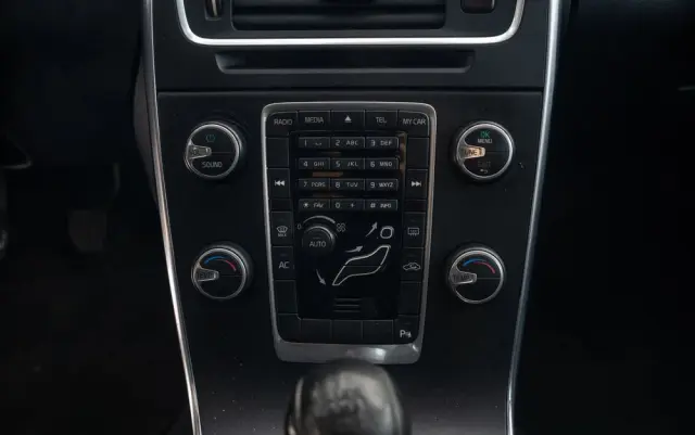 VOLVO S60 D3