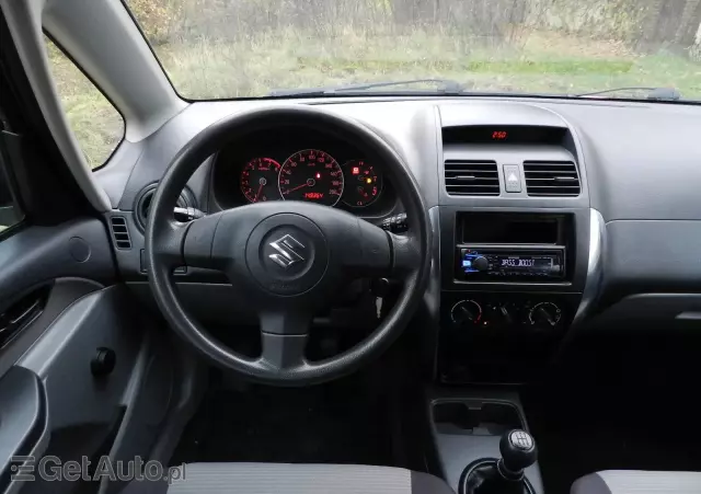 SUZUKI SX4 
