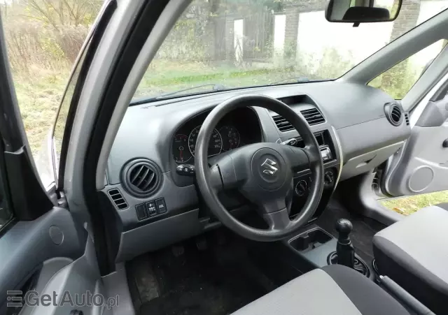 SUZUKI SX4 