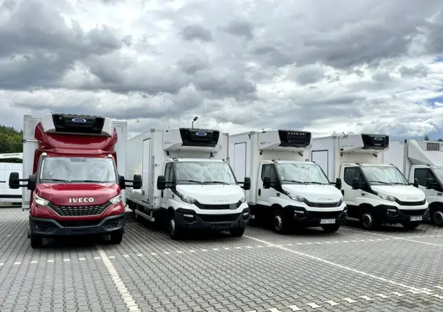 IVECO Daily 70C17 Mroźnia Ściana Grodziowa Multitemperatura 