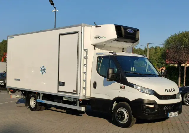 IVECO Daily 70C17 Mroźnia Ściana Grodziowa Multitemperatura 