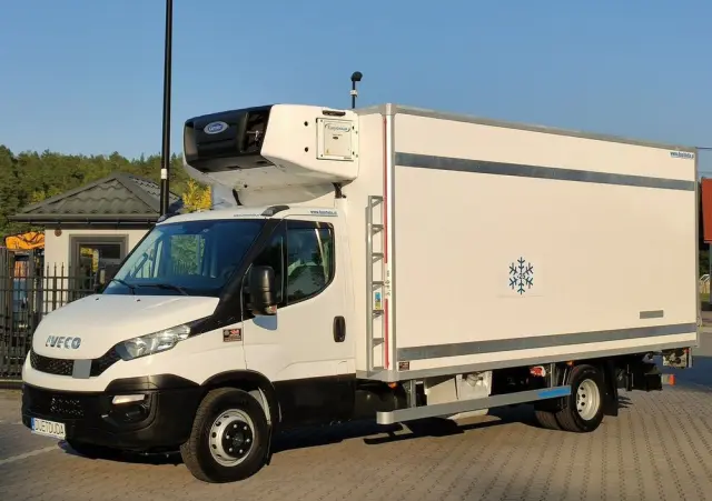 IVECO Daily 70C17 Mroźnia Ściana Grodziowa Multitemperatura 
