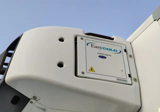 IVECO Daily 70C17 Mroźnia Ściana Grodziowa Multitemperatura 