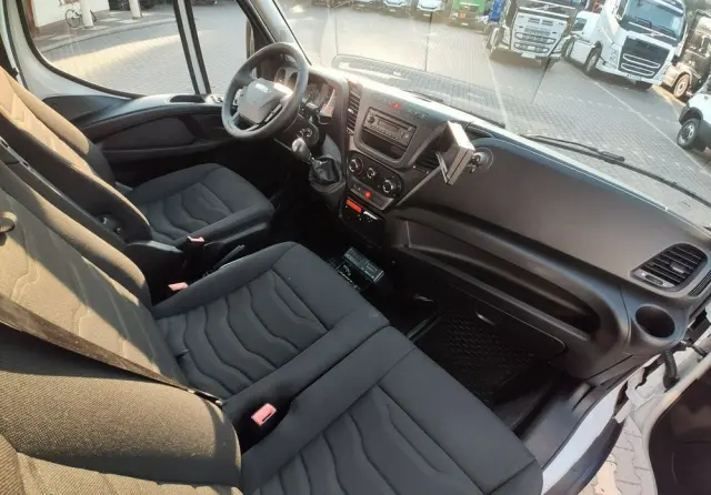 IVECO Daily 70C17 Mroźnia Ściana Grodziowa Multitemperatura 