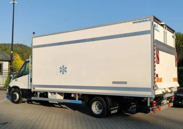IVECO Daily 70C17 Mroźnia Ściana Grodziowa Multitemperatura 