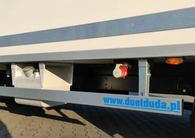 IVECO Daily 70C17 Mroźnia Ściana Grodziowa Multitemperatura 