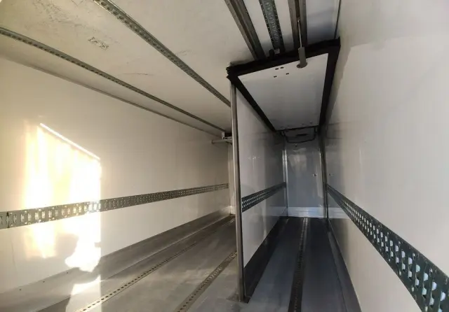 IVECO Daily 70C17 Mroźnia Ściana Grodziowa Multitemperatura 