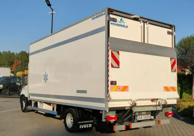 IVECO Daily 70C17 Mroźnia Ściana Grodziowa Multitemperatura 