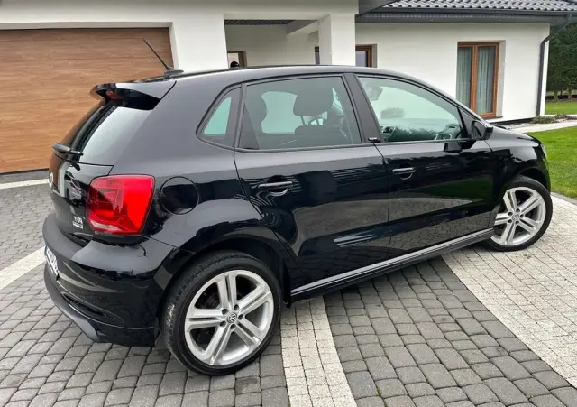 VOLKSWAGEN Polo 1.4 TDI Blue Motion Technology Allstar