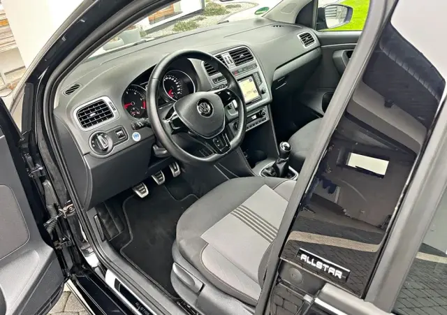 VOLKSWAGEN Polo 1.4 TDI Blue Motion Technology Allstar
