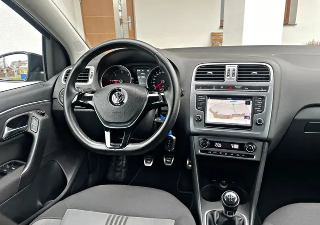 VOLKSWAGEN Polo 1.4 TDI Blue Motion Technology Allstar