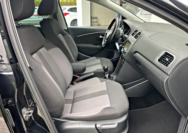 VOLKSWAGEN Polo 1.4 TDI Blue Motion Technology Allstar