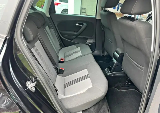 VOLKSWAGEN Polo 1.4 TDI Blue Motion Technology Allstar