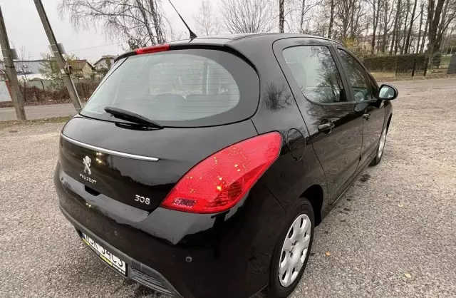 PEUGEOT 308 
