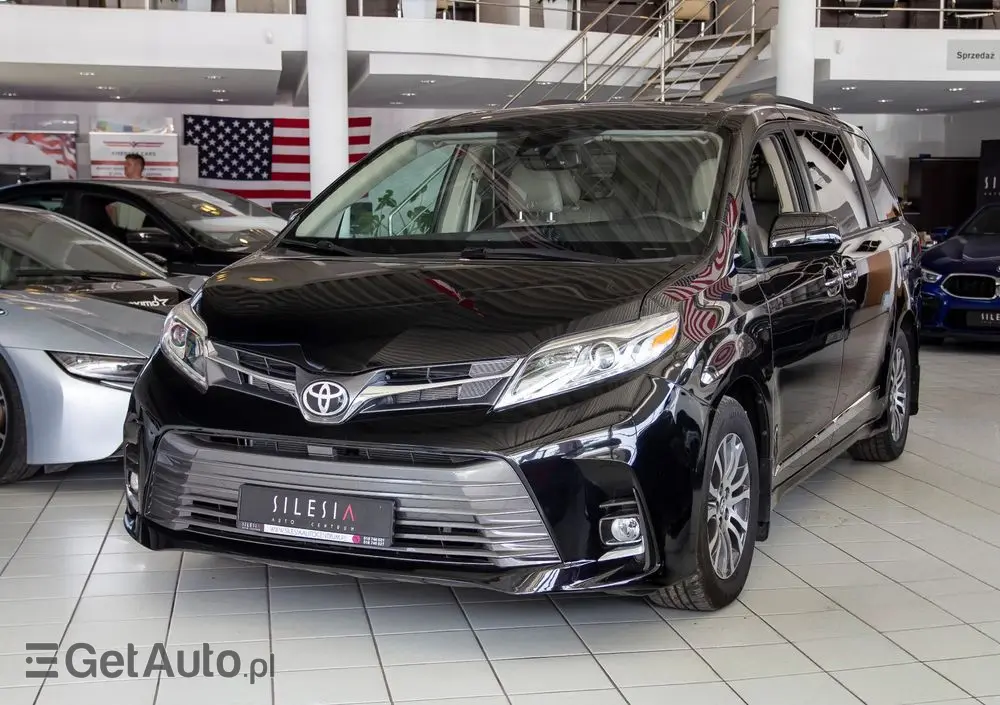 TOYOTA Sienna 3.5 V6