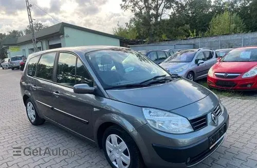 RENAULT Grand Scenic 