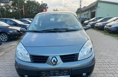RENAULT Grand Scenic 