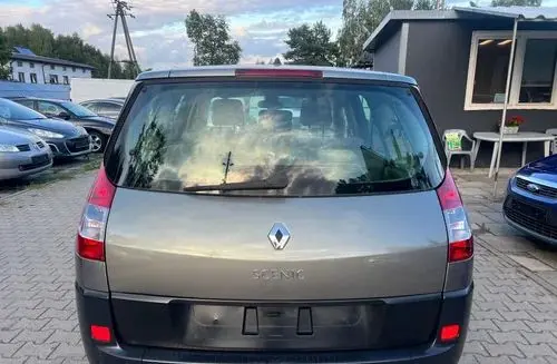 RENAULT Grand Scenic 