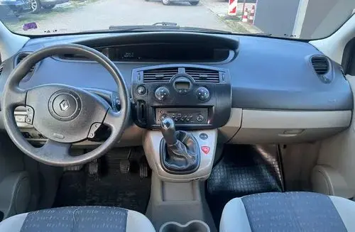 RENAULT Grand Scenic 