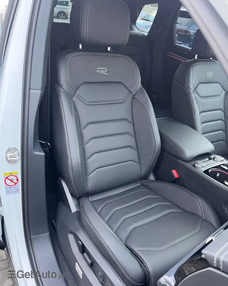 VOLKSWAGEN Touareg 3.0 V6 TDI 4Motion R-Line