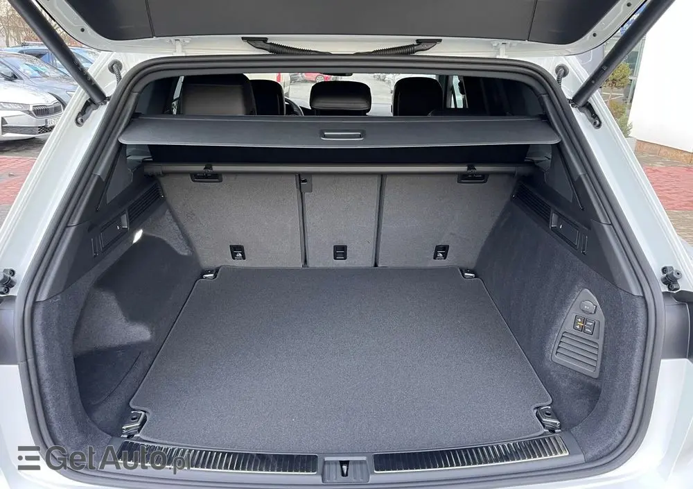 VOLKSWAGEN Touareg 3.0 V6 TDI 4Motion R-Line