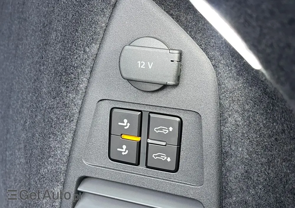 VOLKSWAGEN Touareg 3.0 V6 TDI 4Motion R-Line