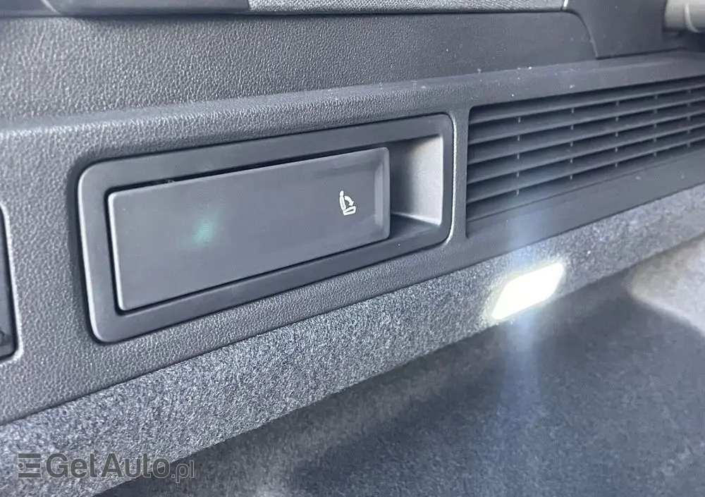 VOLKSWAGEN Touareg 3.0 V6 TDI 4Motion R-Line