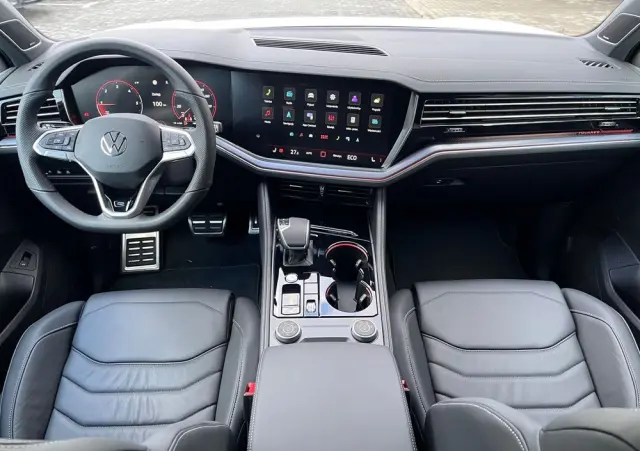 VOLKSWAGEN Touareg 3.0 V6 TDI 4Motion R-Line