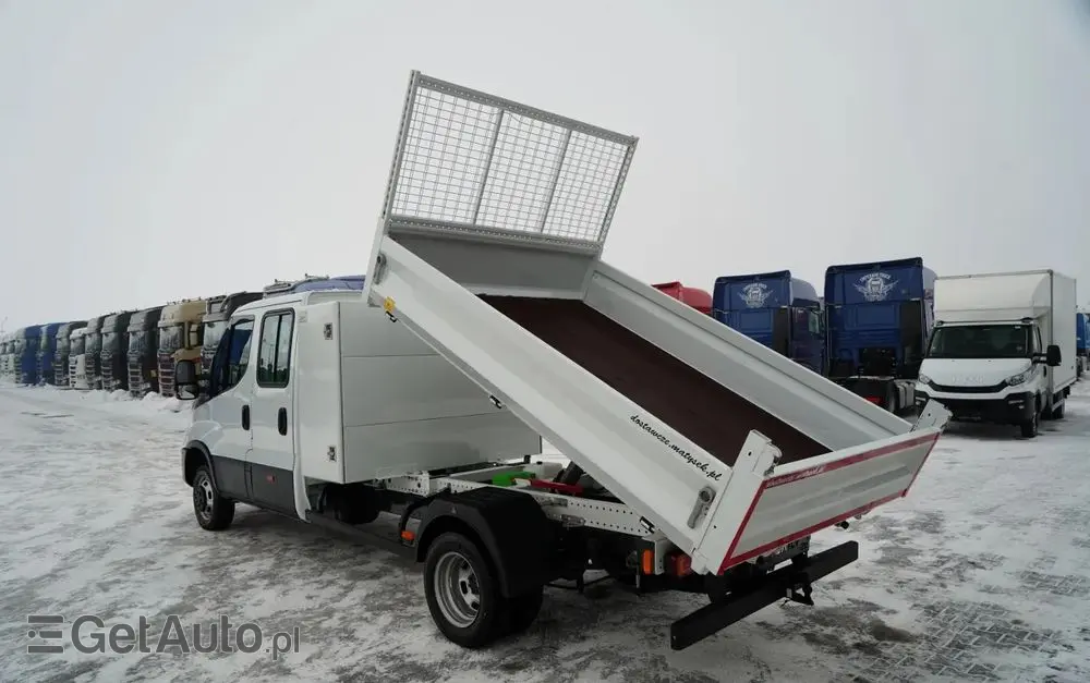 IVECO DAILY 35-160 / WYWROTKA / BRYGADÓWKA - 6 MIEJSC  / BLIŹNIAK / MANUAL / 2023 R / SPROWADZONY 