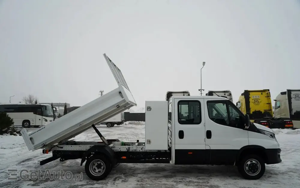 IVECO DAILY 35-160 / WYWROTKA / BRYGADÓWKA - 6 MIEJSC  / BLIŹNIAK / MANUAL / 2023 R / SPROWADZONY 