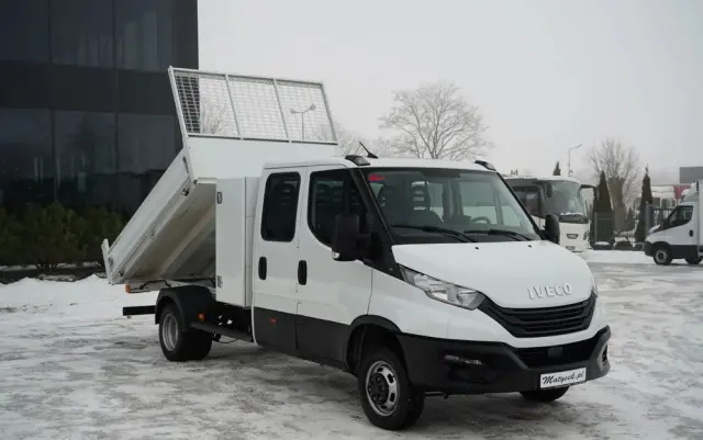 IVECO DAILY 35-160 / WYWROTKA / BRYGADÓWKA - 6 MIEJSC  / BLIŹNIAK / MANUAL / 2023 R / SPROWADZONY 