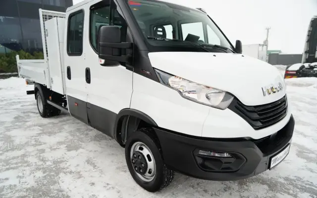 IVECO DAILY 35-160 / WYWROTKA / BRYGADÓWKA - 6 MIEJSC  / BLIŹNIAK / MANUAL / 2023 R / SPROWADZONY 