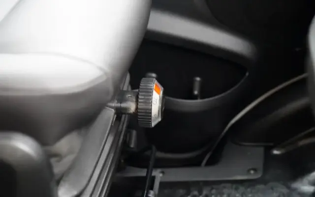 IVECO DAILY 35-160 / WYWROTKA / BRYGADÓWKA - 6 MIEJSC  / BLIŹNIAK / MANUAL / 2023 R / SPROWADZONY 