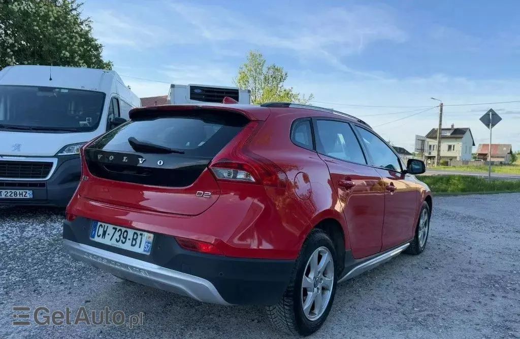 VOLVO V40 