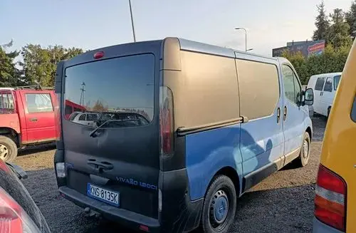 OPEL Vivaro 
