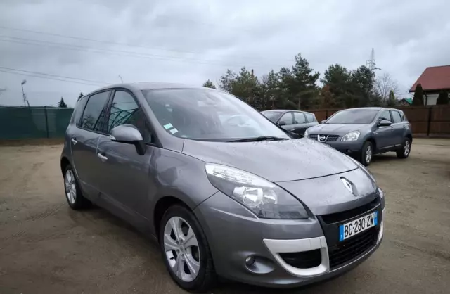 RENAULT Scenic 
