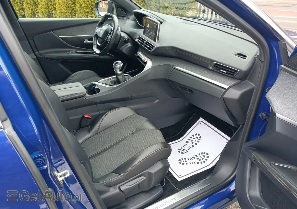 PEUGEOT 3008 1.2 PureTech Allure S&S